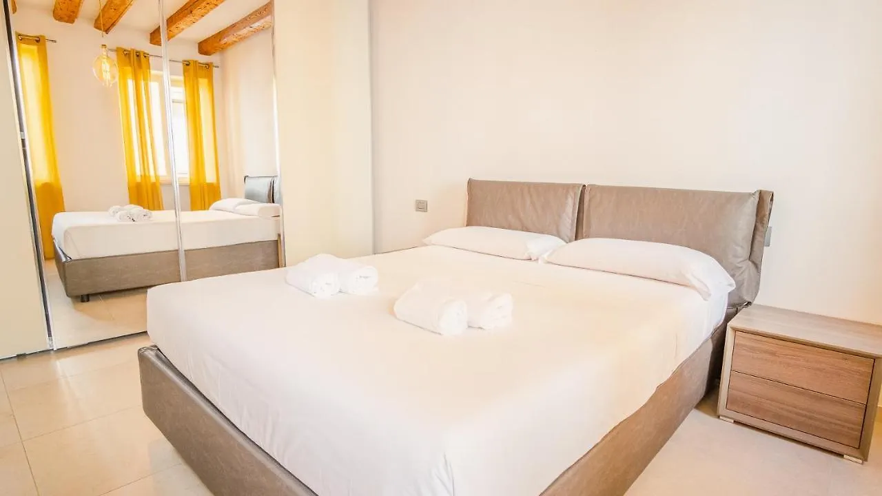 San Giovanni In Valle - Italian Homing 베로나 0*,